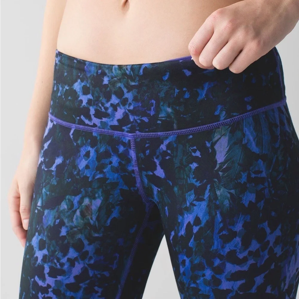 Blue Patterned Leggings Women's - Picture 3 of 5